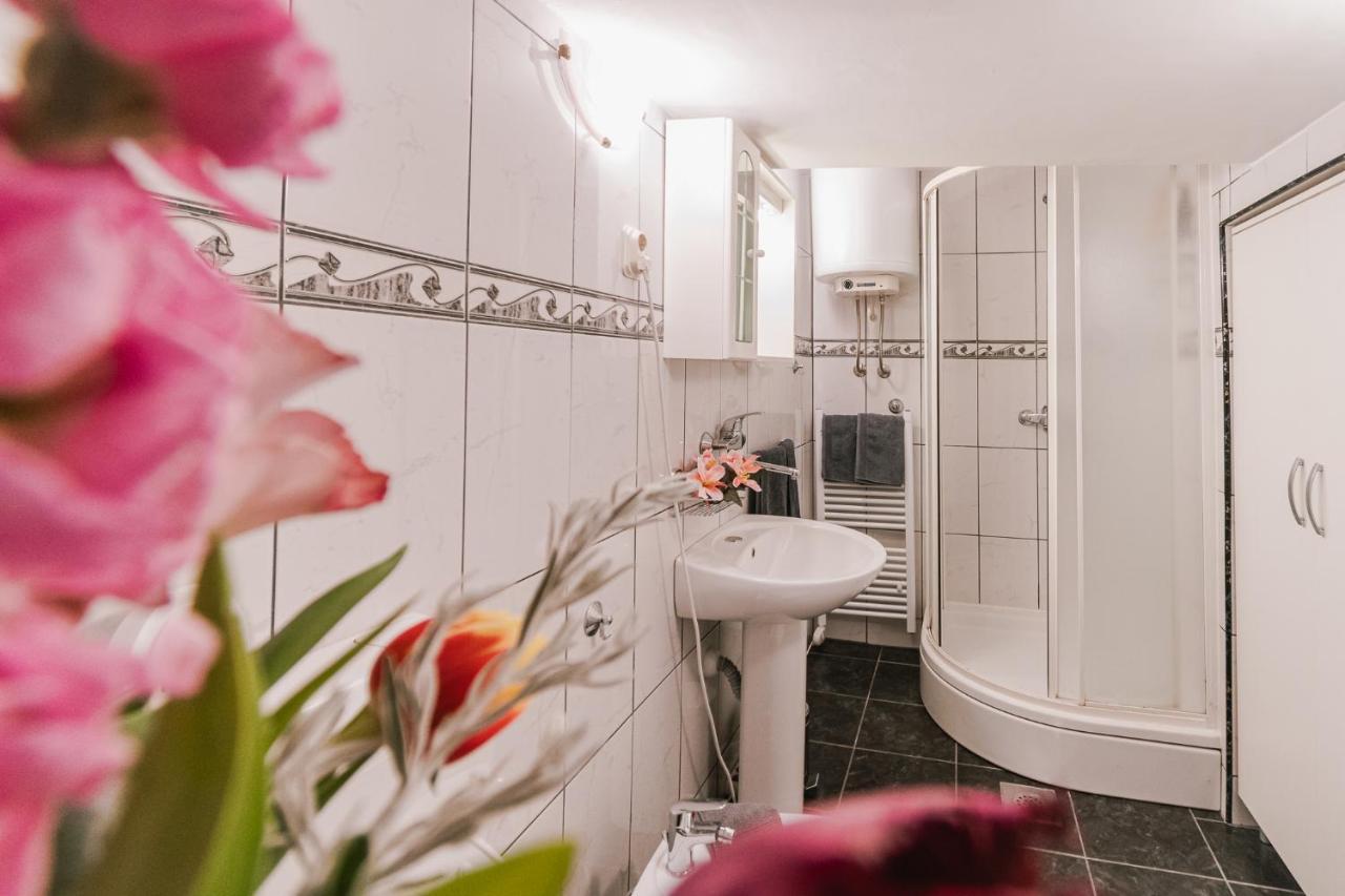 Arya Apartment Шибеник Экстерьер фото