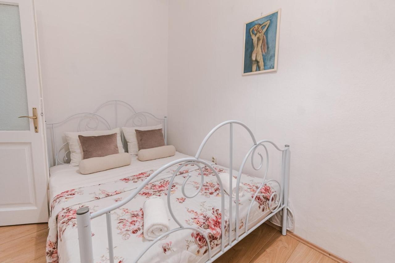 Arya Apartment Шибеник Экстерьер фото