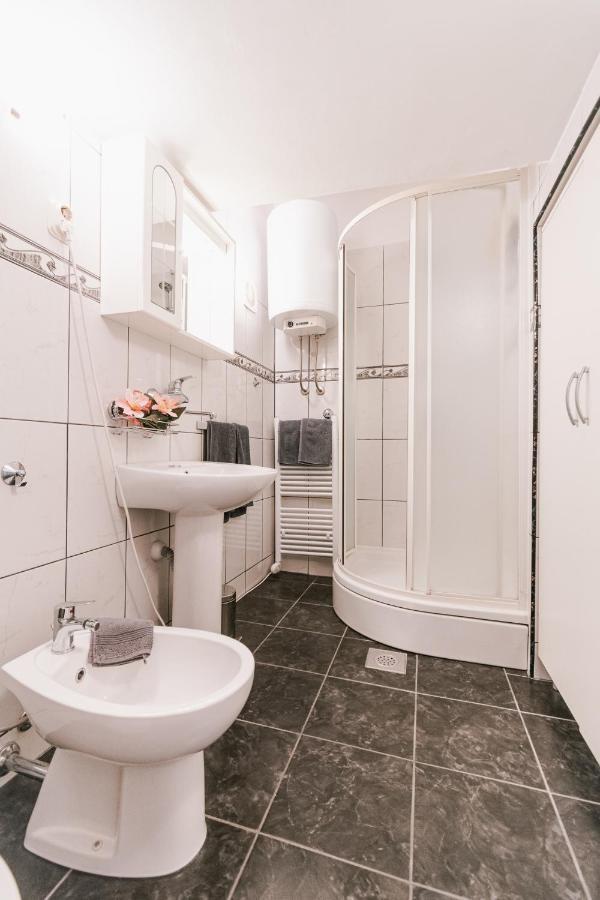 Arya Apartment Шибеник Экстерьер фото