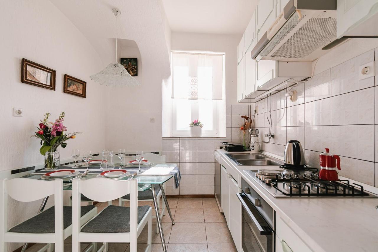 Arya Apartment Шибеник Экстерьер фото