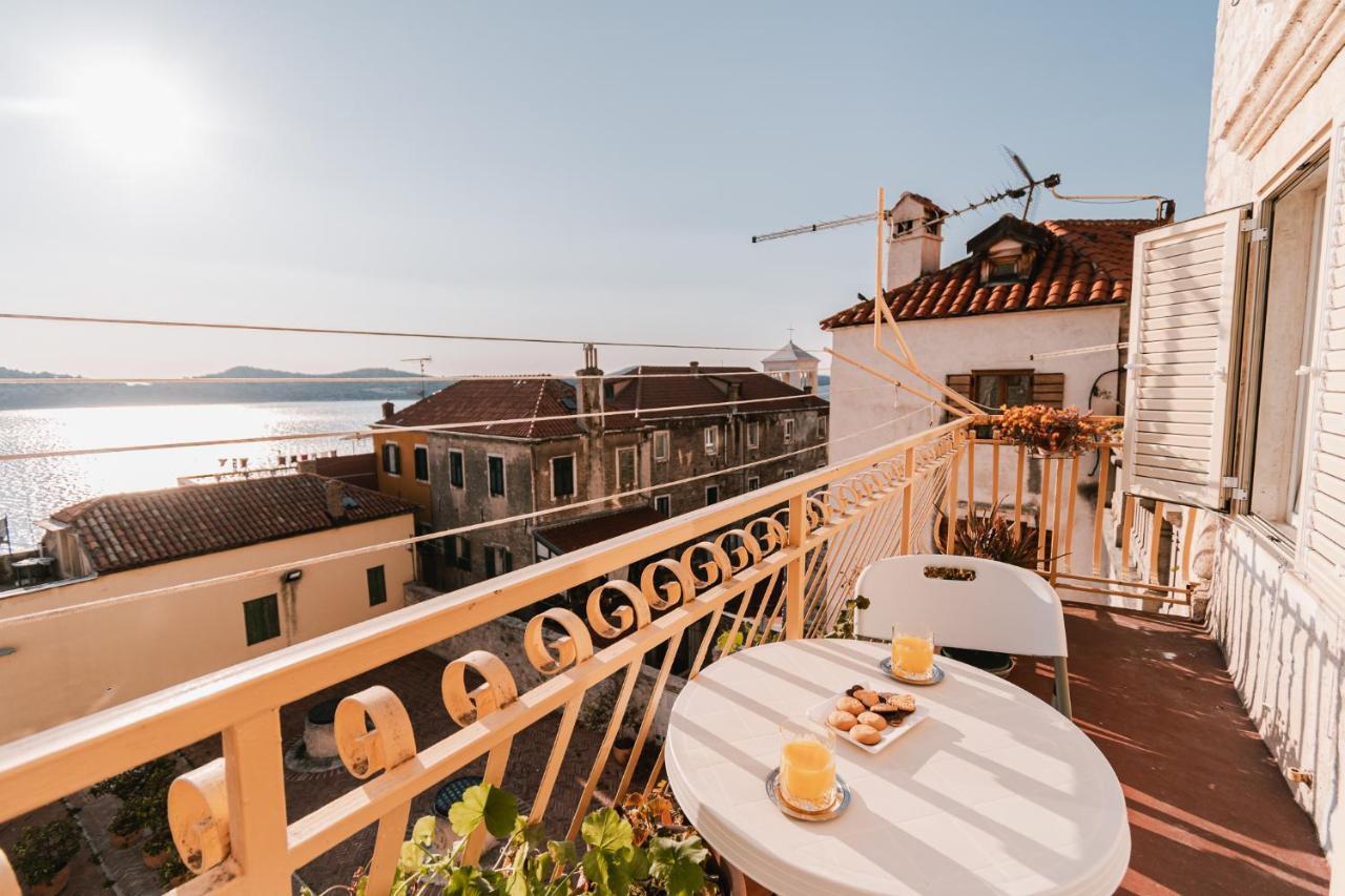 Arya Apartment Шибеник Экстерьер фото